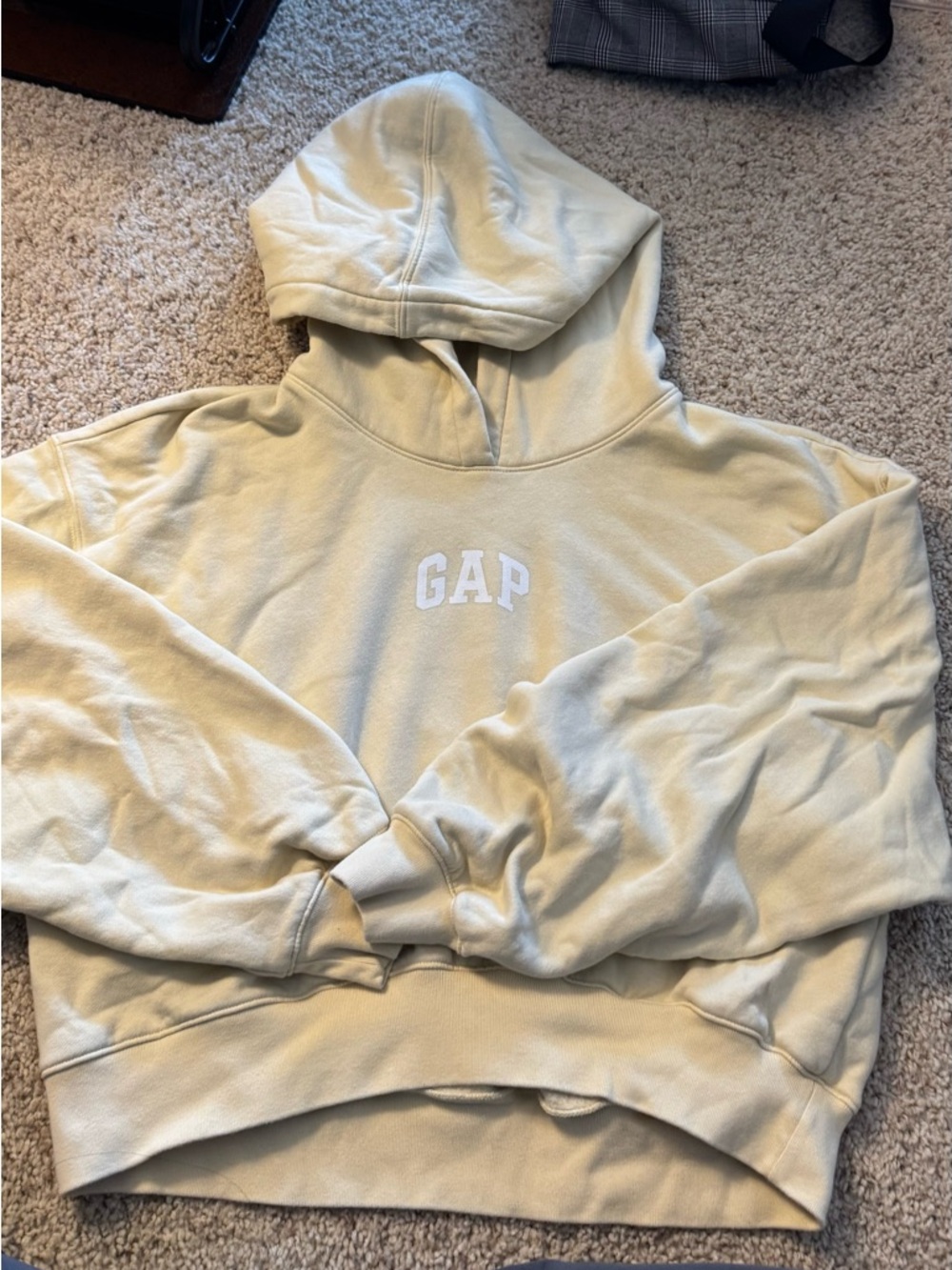 GAP Women’s Cropped Hoodie in Pale Yellow